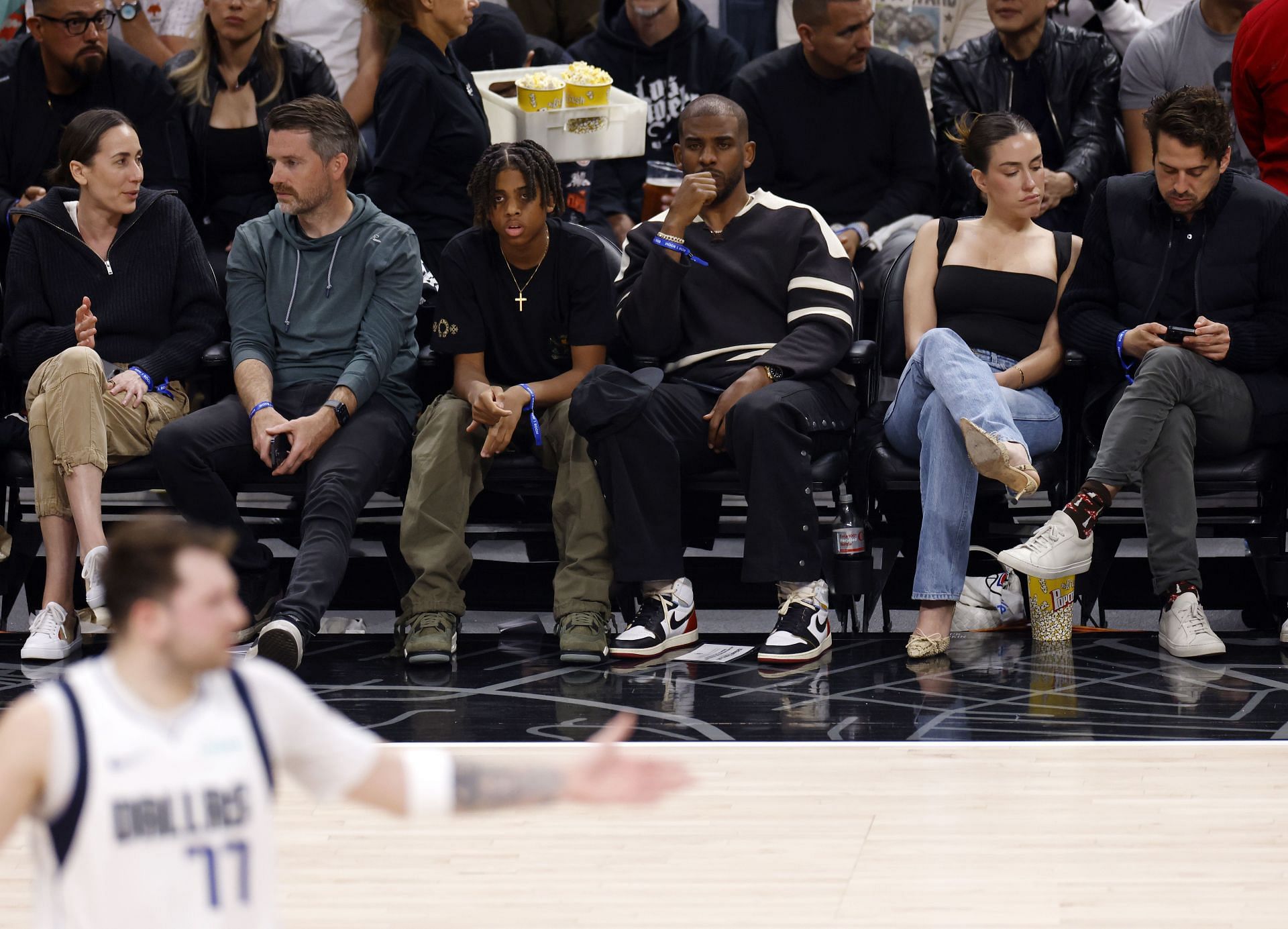 Celebrities At The Los Angeles Clippers Game - Source: Getty