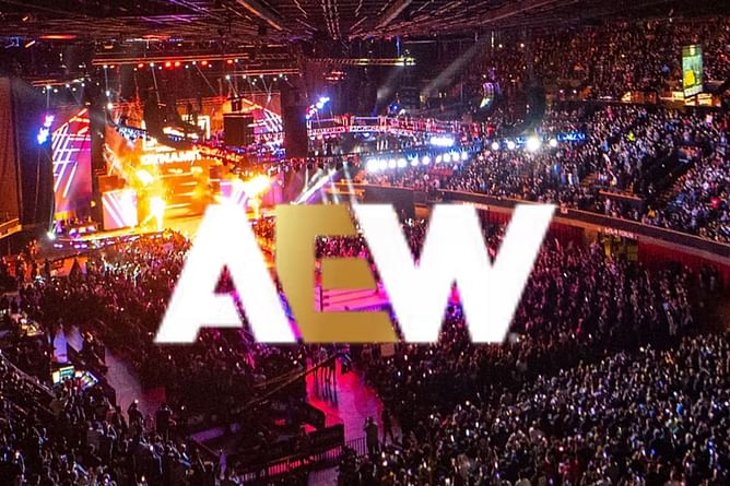 Major AEW star passes out on TV; worried official rushes out to the ring