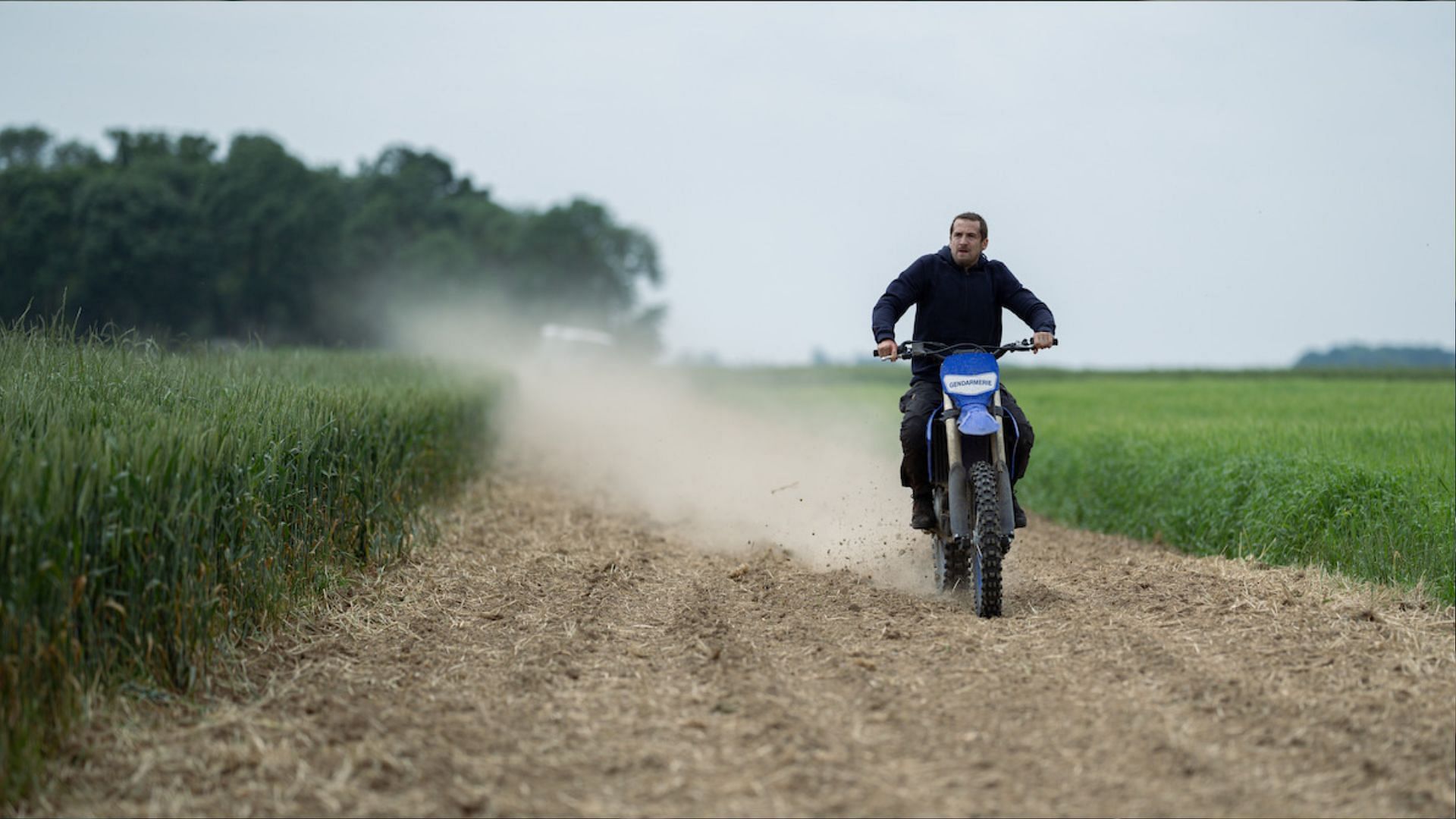 Guillaume Canet as Franck (Image via Netflix)