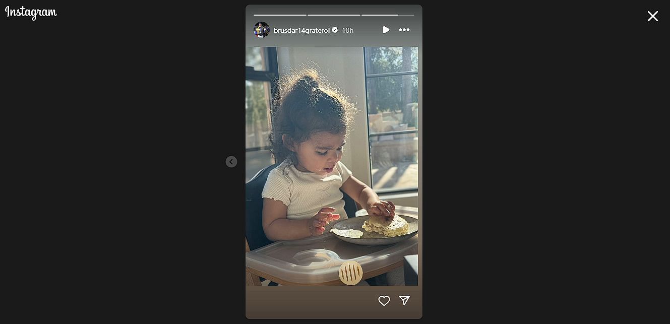 Little Aria has breakfast at home (image credit: instagram/brusdar14graterol)