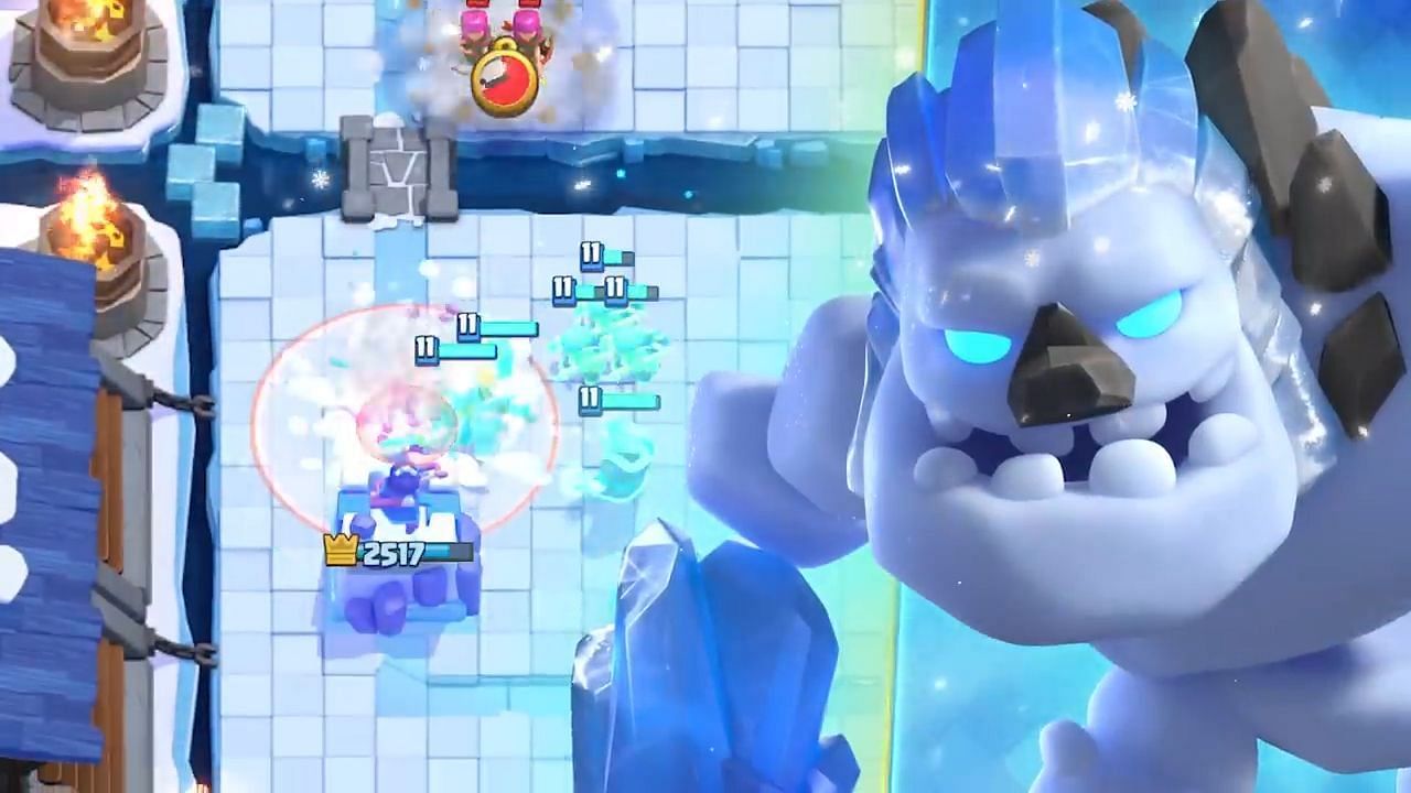 Super Ice Golem freezes the enemy army (Image via Supercell)