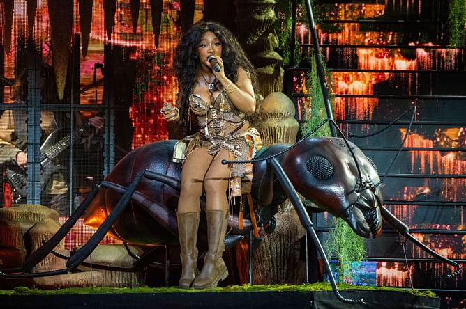 "Drake got his gel pen out writing up a lawsuit" - Netizens react as SZA dodges Keke Palmer's question about the rapper from when they dated