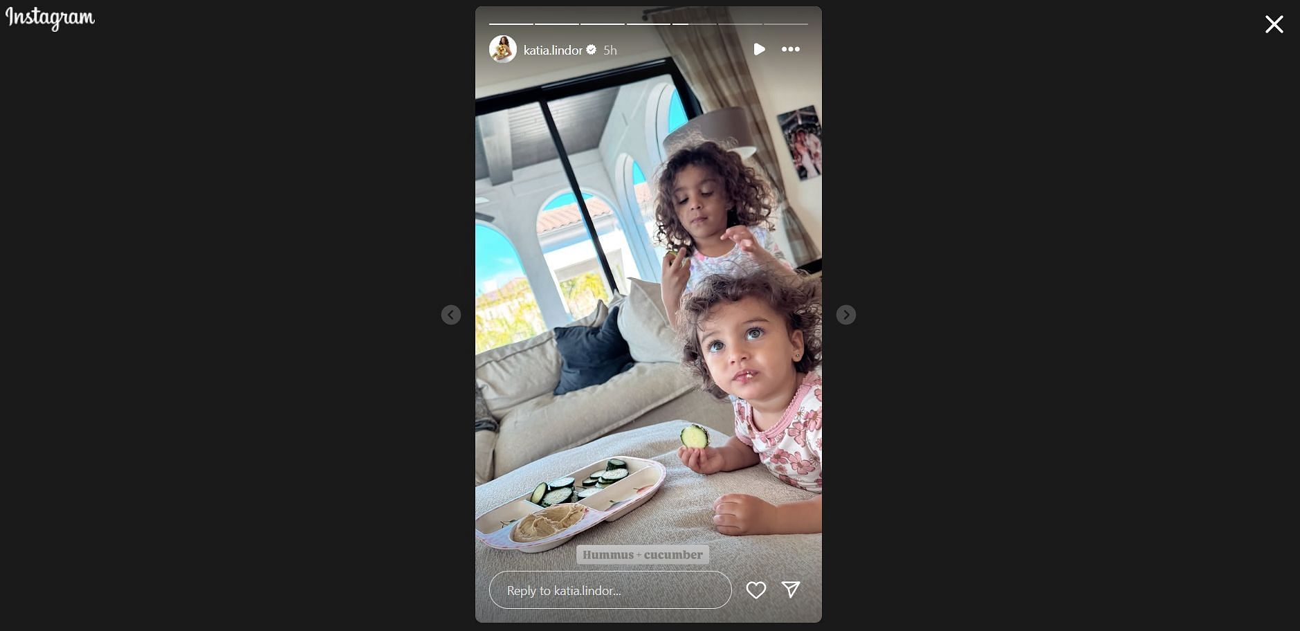 Francisco Lindor&#039;s wife Katia shares adorable glimpses of daughters Kalina &amp; Amapola enjoying their snacks - Source: @katia.lindor/Instagram