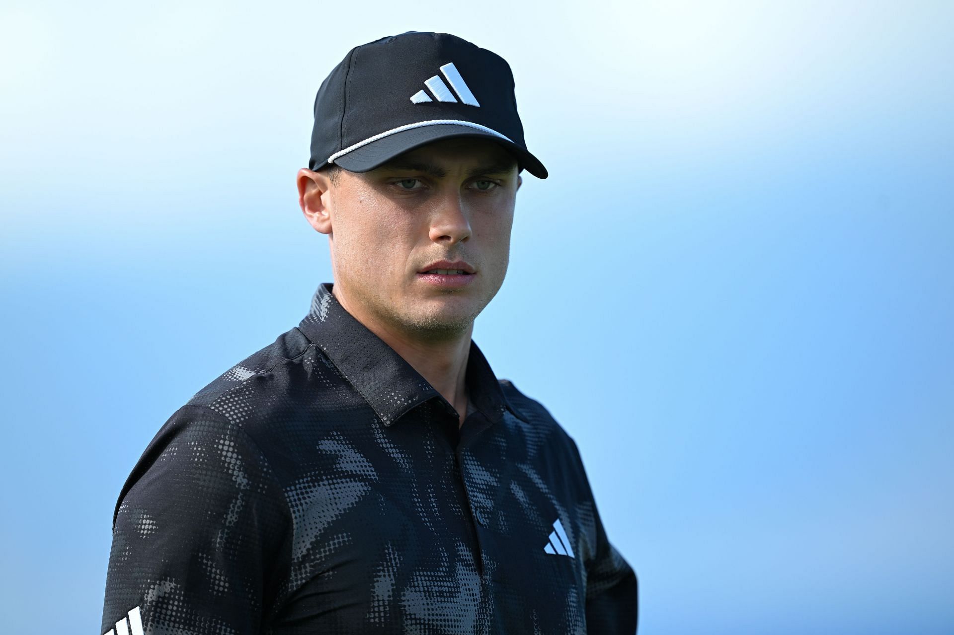 Ludvig &Aring;berg of Sweden walks off the 10th green during the second round of The Sentry at The Plantation Course at Kapalua. (Image Source: Getty)