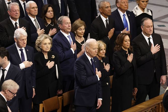 "She knows they are talking about her"— Internet reacts as Kamala Harris looks displeased that Trump and Obama are talking at Jimmy Carter funeral