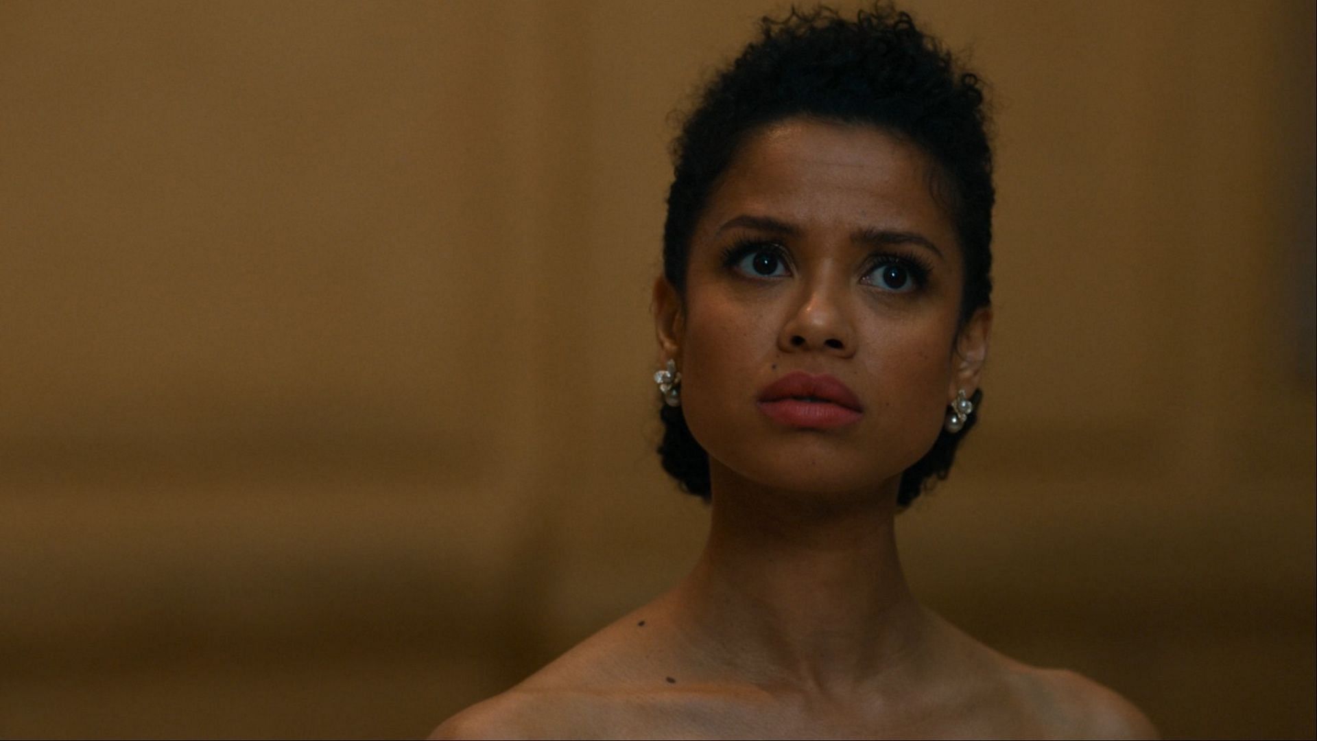 A still from Surface season 1, Sophie (Gugu Mbatha-Raw) grapples with the realization of who she might truly be. (Image via AppleTv+/Youtube)