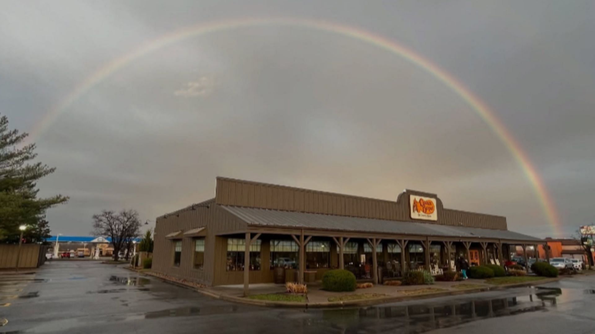 Cracker Barrel adds Shrimp n