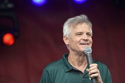 “I’m sure he’s started drinking”: Kenny Wallace fires a jibe at Chiefs fan Clint Bowyer after Kansas’ miserable Super Bowl LIX outing