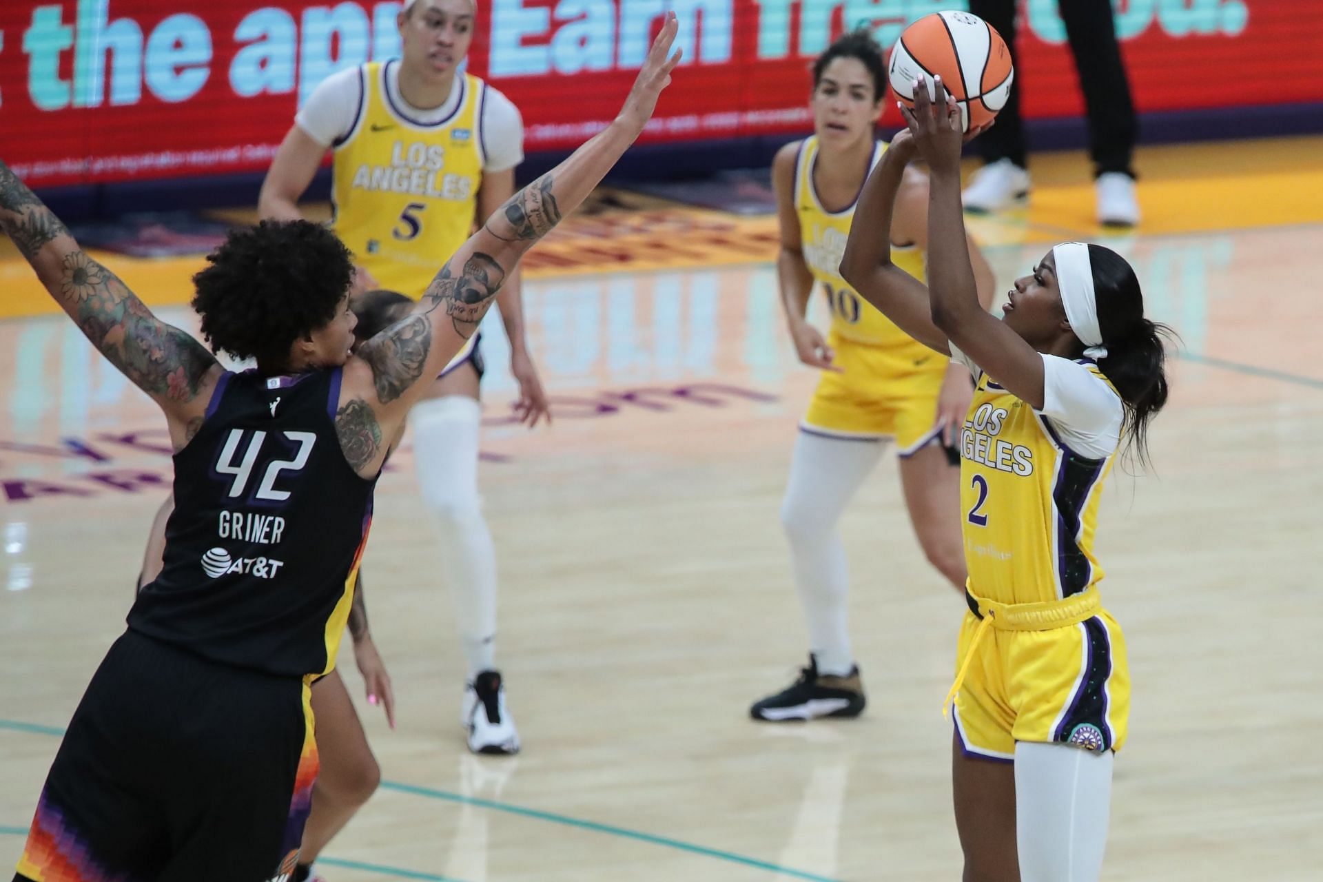 WNBA: JUL 07 Phoenix Mercury at Los Angeles Sparks - Source: Getty