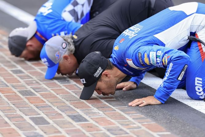“That’s what you do”: WWE royalty Cody Rhodes follows legendary IndyCar tradition ahead of Royal Rumble