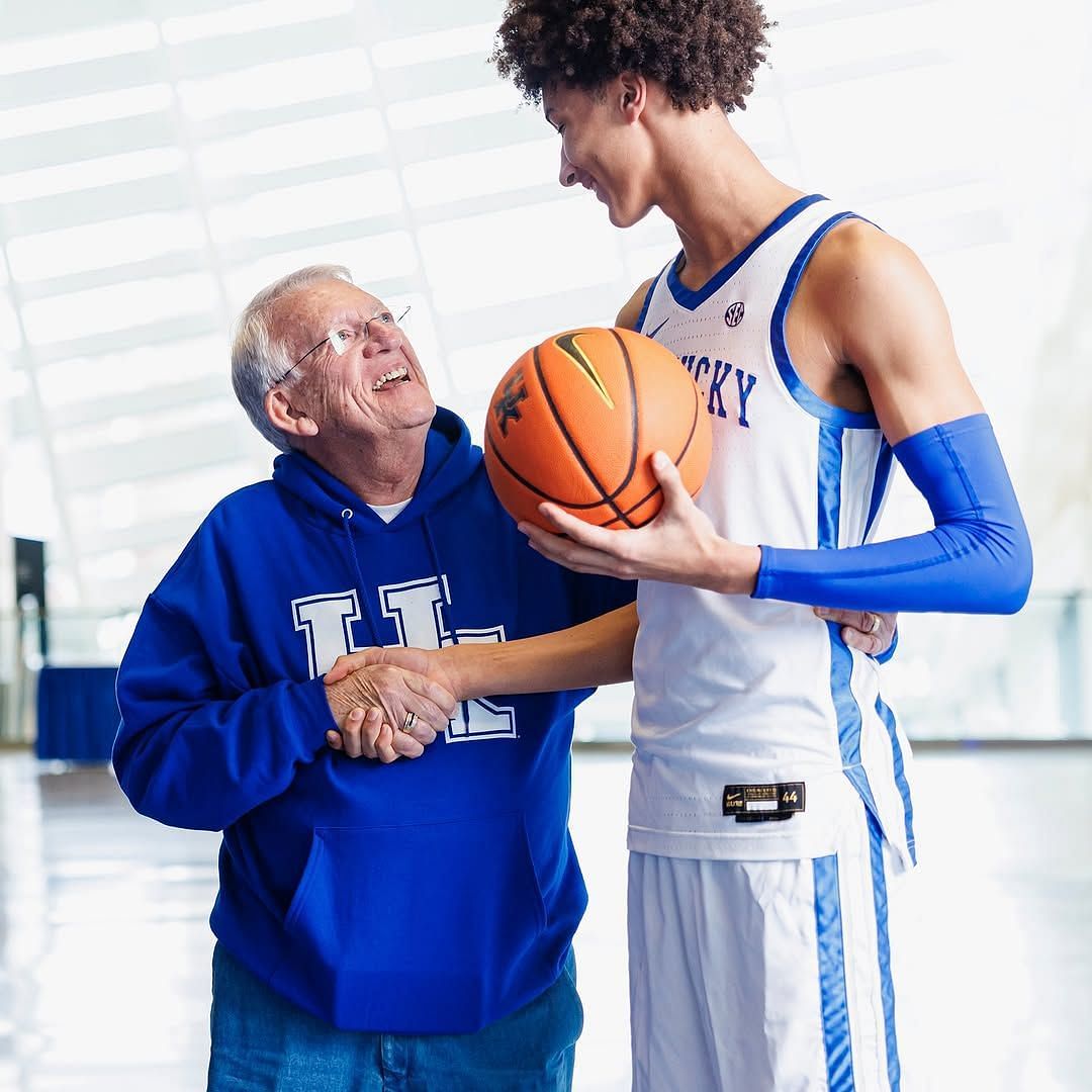 IN PHOTOS: No. 4 ranked 2025 prospect Nate Ament shares wholesome moments from his visit to Kentucky (Image: IG/ament_nate)