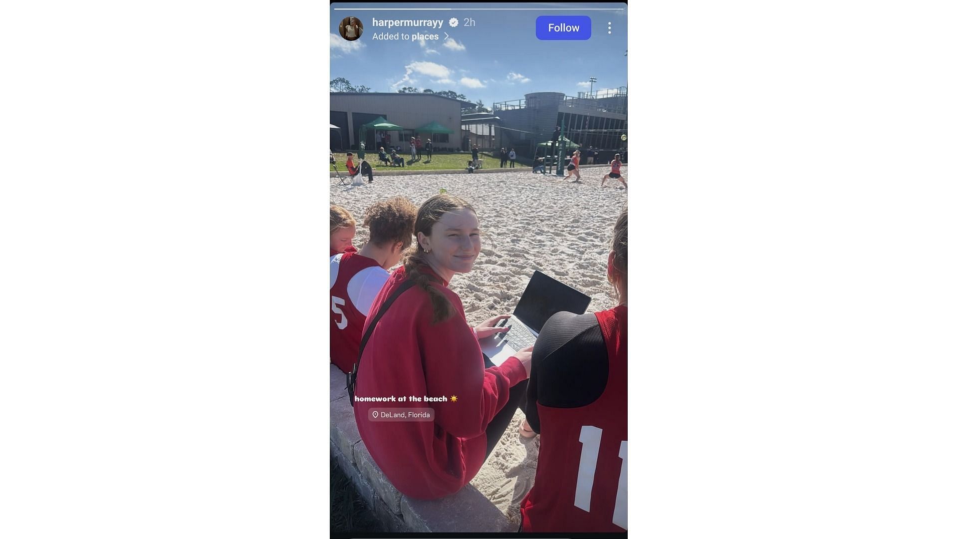 Murray&#039;s story feat her team alongside the beach - Source: via @harpermurrayy on Instagram