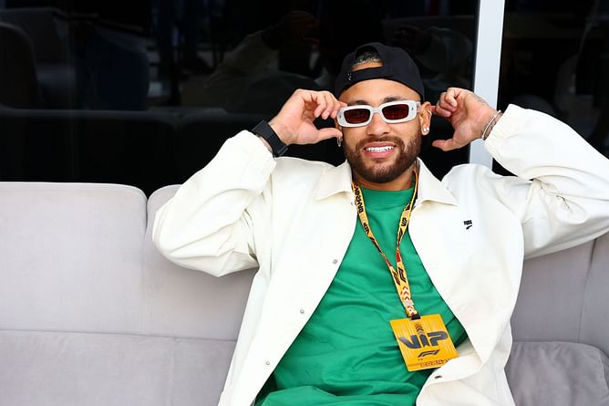 "Should’ve cleaned out the Ballon d’Or from 2017 onwards" - Ex-Manchester United star hails Neymar Jr, makes bold claim