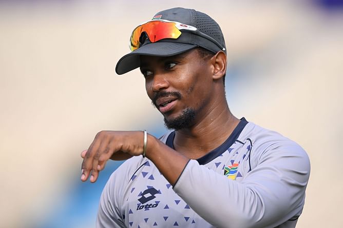 NZ vs SA : दक्षिण अफ्रीका के कोच को न्यूजीलैंड के खिलाफ मैच में करनी पड़ी फील्डिंग, सामने आई खास वजह