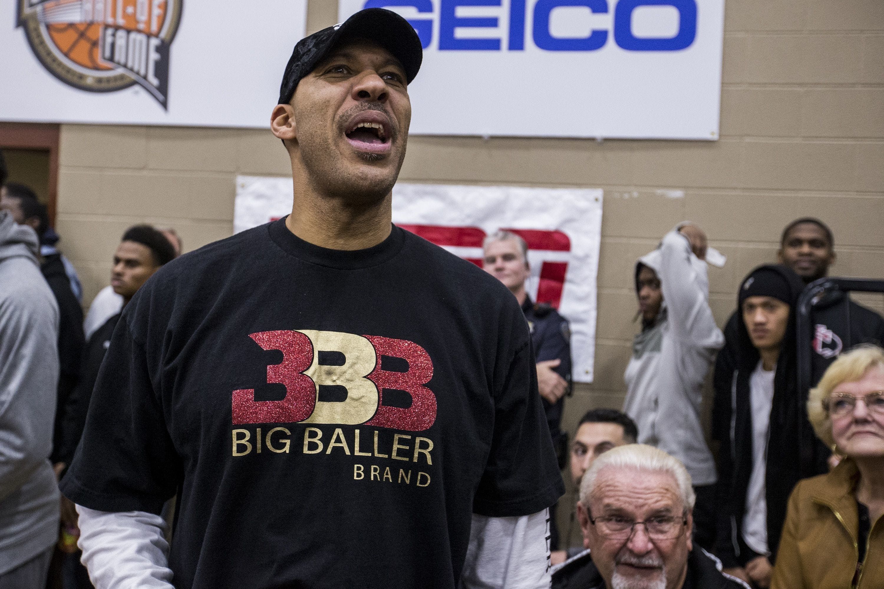 LaVar Ball shows off his positivity on TikTok (Image Source: Imagn)