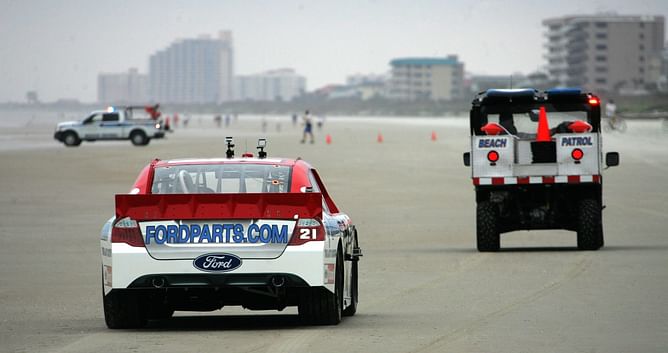 3 times harsh weather forced NASCAR to postpone the Daytona 500