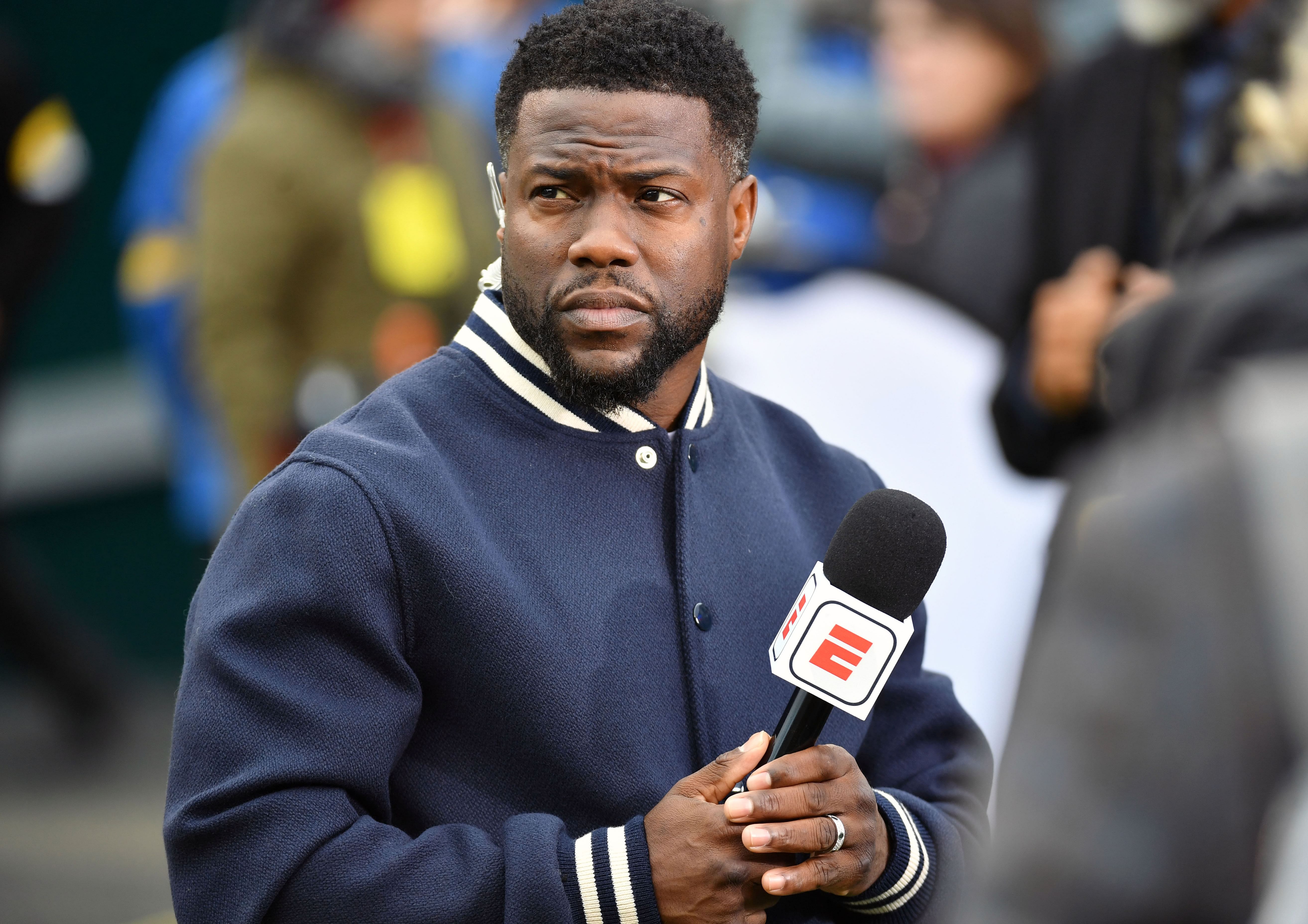 NFL: Comedian Kevin Hart is a hardcore Eagles fan - Source: Imagn