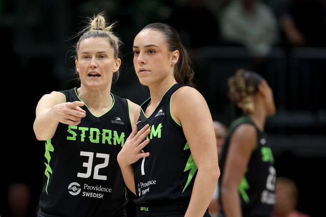 Nika Muhl drops 2-word reaction for $125,000 ex-teammate after Mercury departure