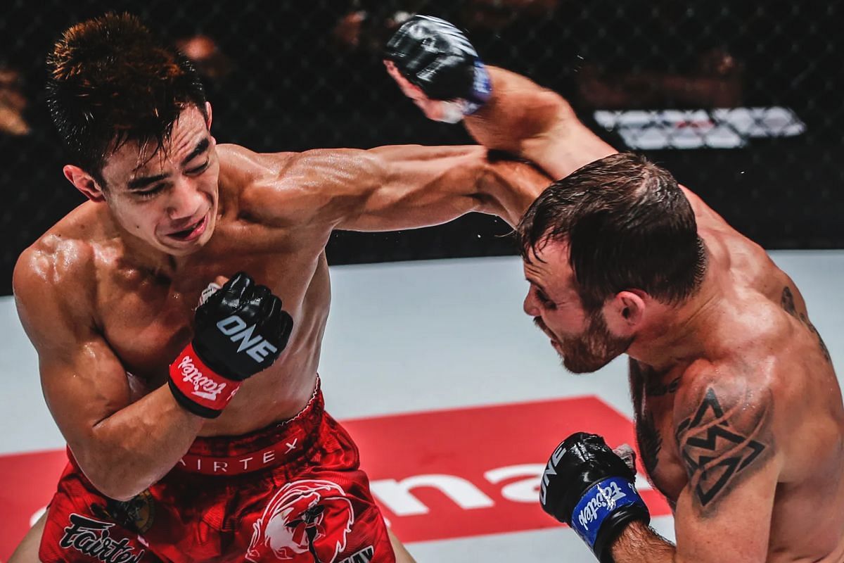 Joshua Pacio fighting Jarred Brooks in December 2022. [Photo via: ONE Championship]