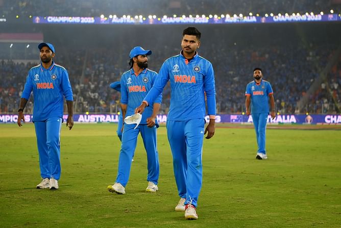 3 खिलाड़ी जिनके ऊपर भारत की वनडे टीम से बाहर होने का मंडरा रहा है खतरा
