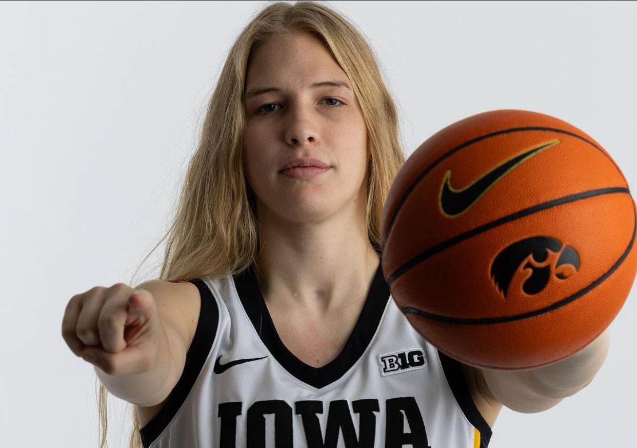 “So much support from Hawkeye nation”: College hoops fans sympathize with ex-Iowa player Ava Jones after cancer diagnosis