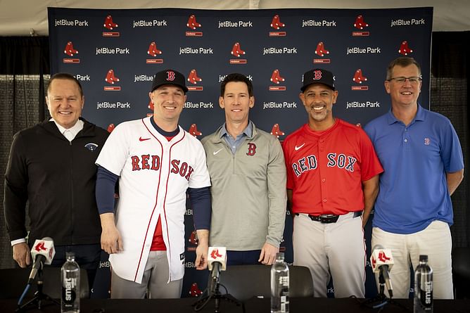 Red Sox manager lauds Alex Bregman's eye-opening leadership over Jose Altuve, Yordan Alvarez in Astros clubhouse following $120,000,000 move to Boston