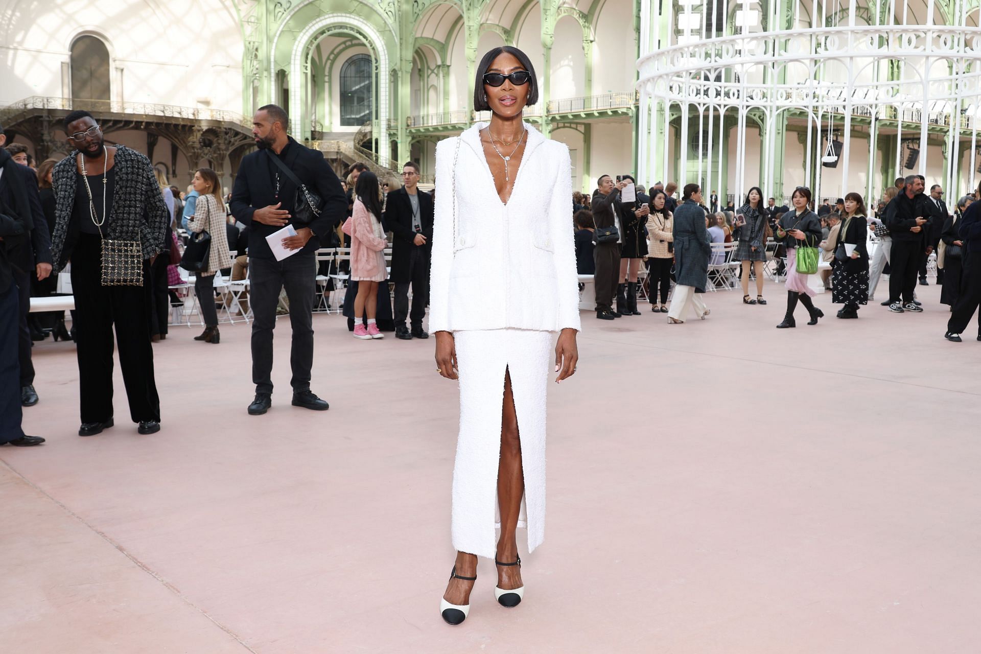 Chanel: Photocall - Paris Fashion Week - Womenswear Spring-Summer 2025 - Source: Getty