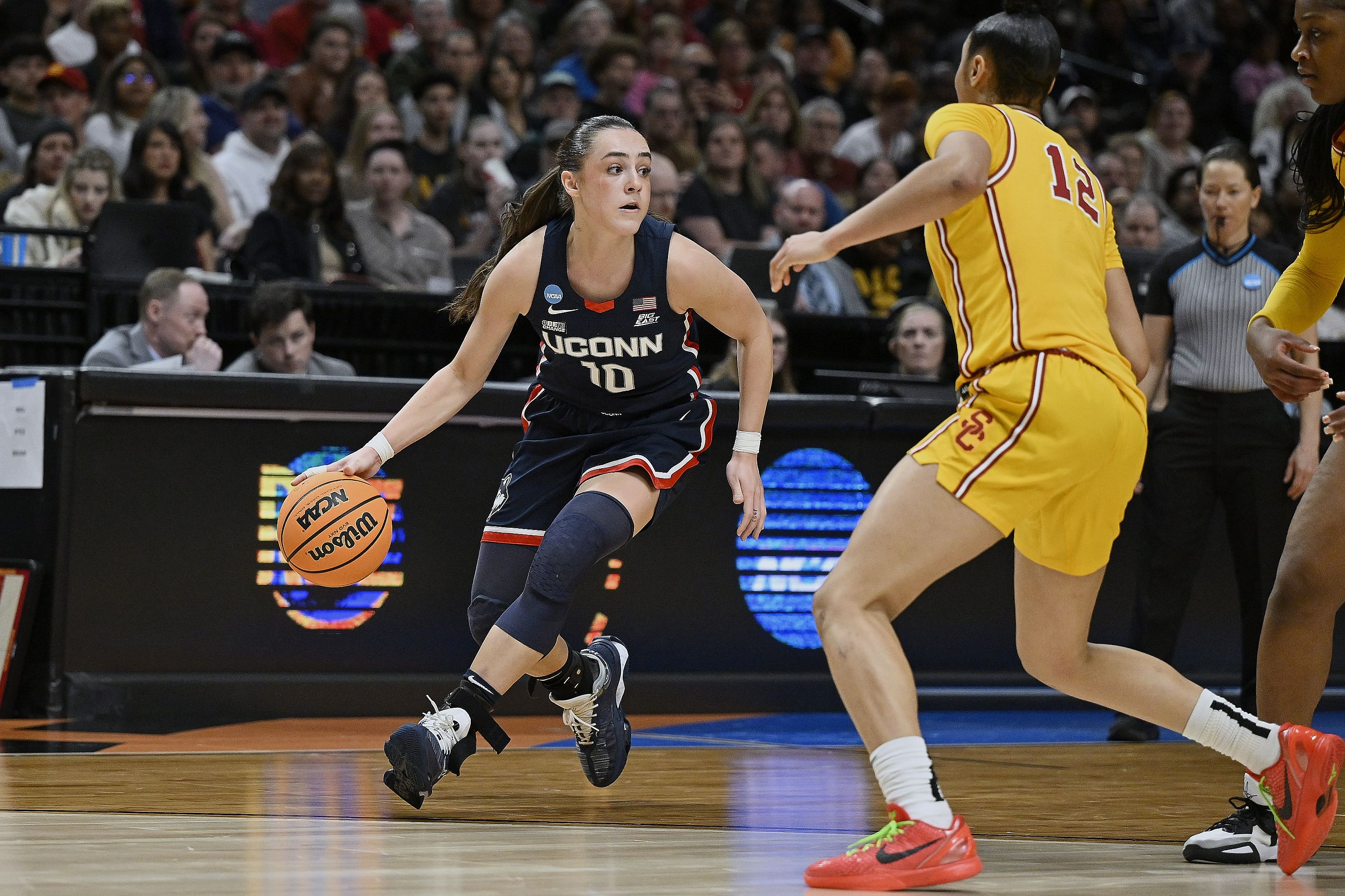 Nika Muhl playing for UConn. - Source: Troy Wayrymen, Imagn