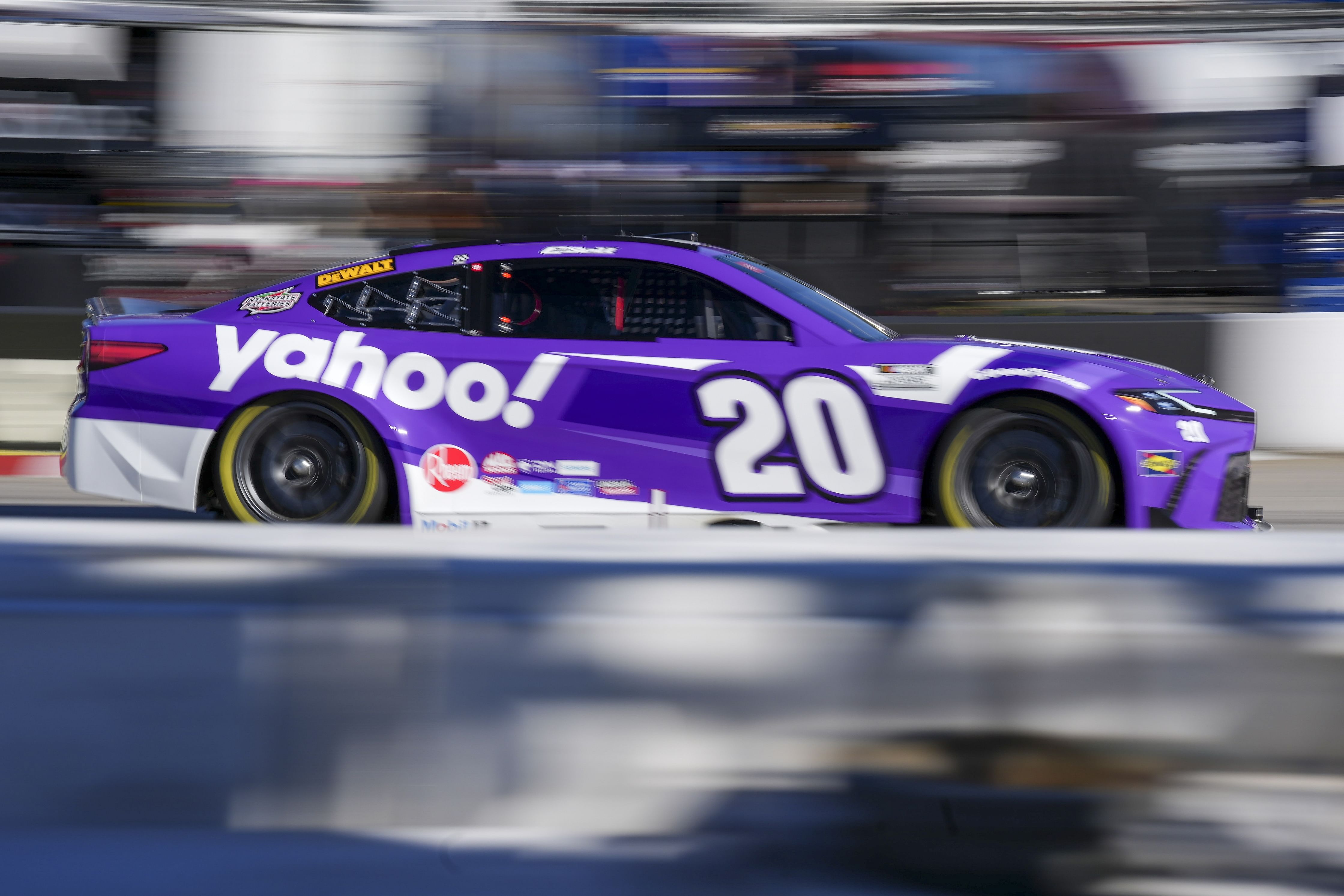 Christopher Bell (20) during qualifying at Martinsville Speedway - Source: Imagn