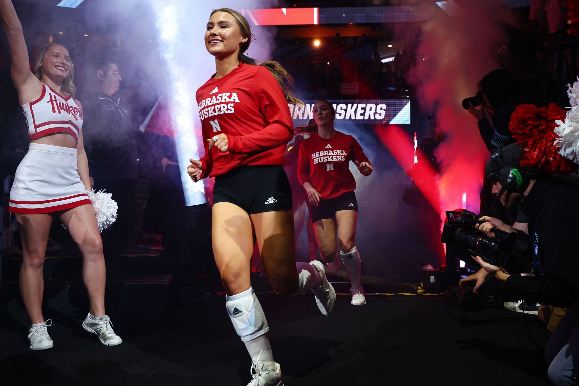 TAMPA, FLORIDA - DECEMBER 17: Maisie Boesiger #7 of the Nebraska Cornhuskers enters the court prior to the 2023 Division I Women