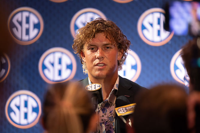 Ole Miss QB Jaxson Dart receives a massive shoutout from CFB analyst after his breakout Senior Bowl outing