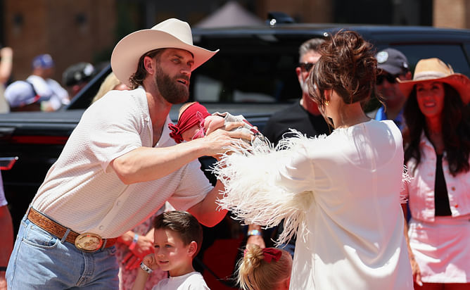 "Bryce Harper looks like shaggy when he was a werewolf" - Fans react to Phillies superstar's cowboy outfit on latest baseball card