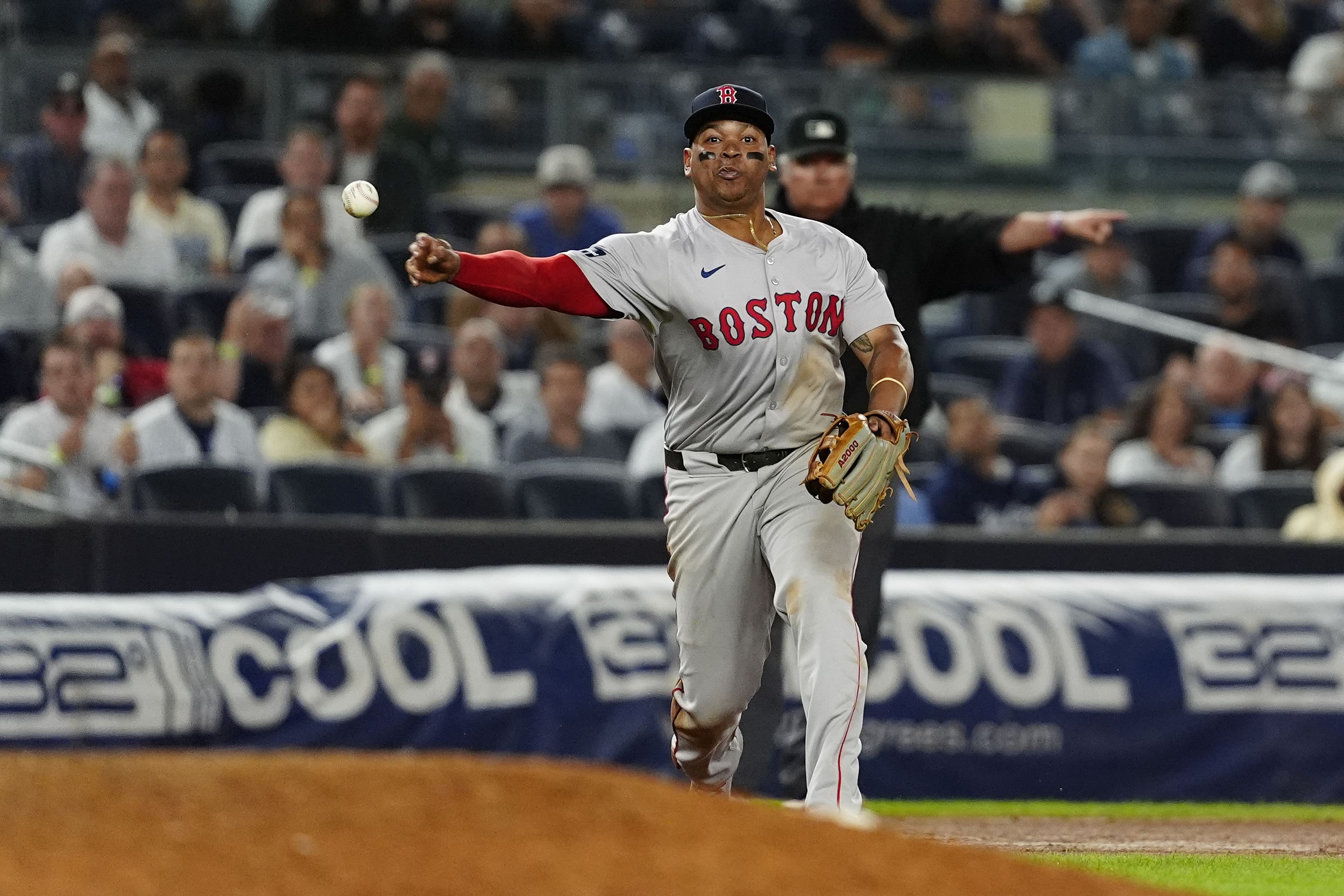 Rafael Devers wants to play third (Imagn)