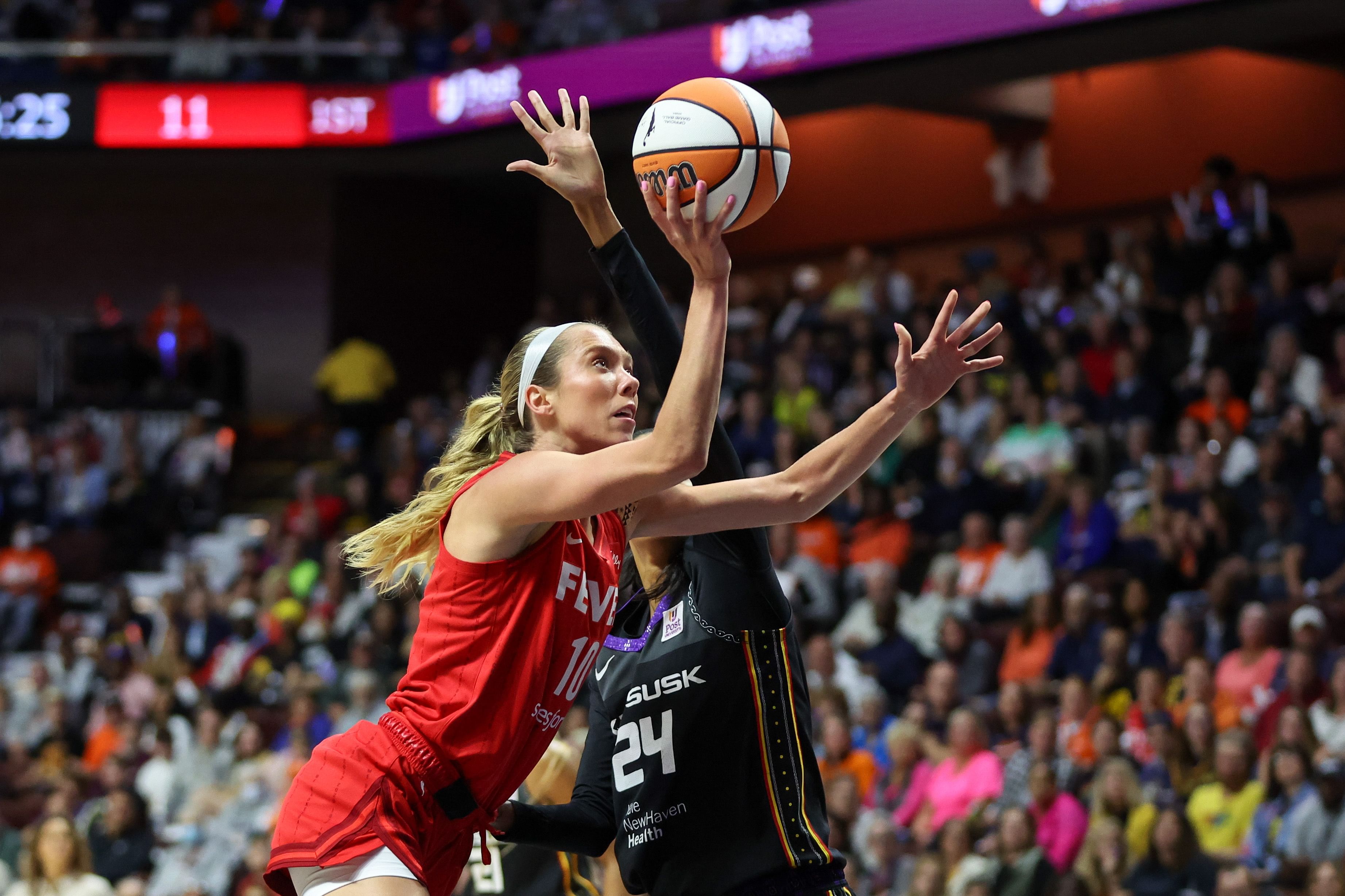 WNBA: Playoffs-Indiana Fever at Connecticut Sun - Source: Imagn