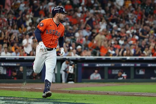 Alex Bregman may not be headed to the Windy City (Imagn)