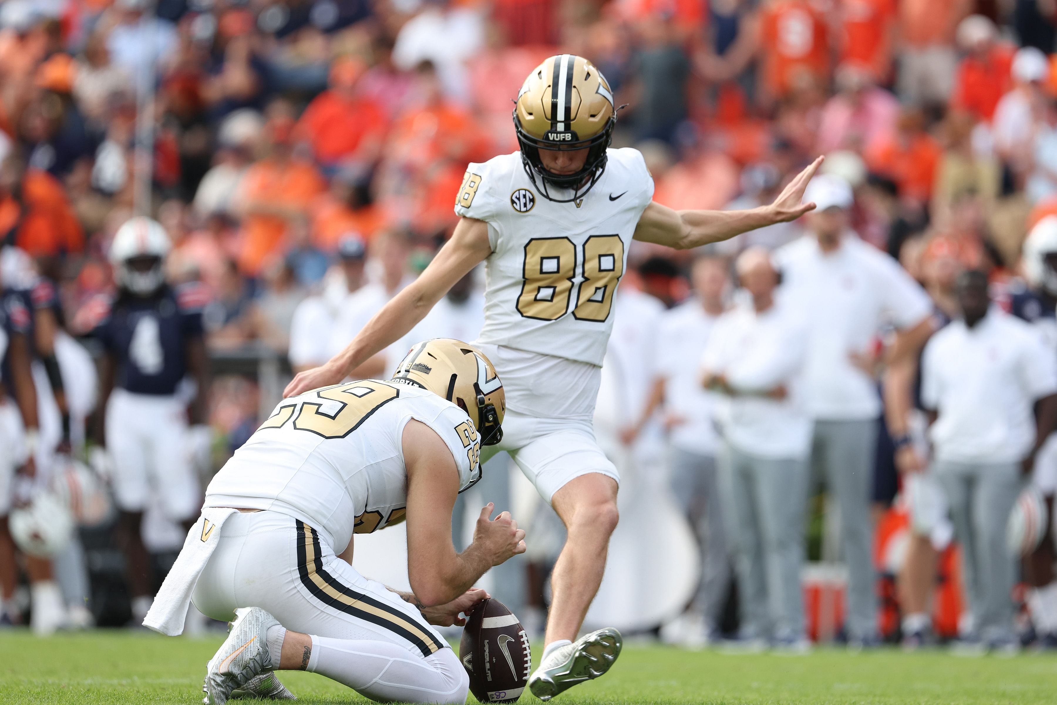 NCAA Football: Vanderbilt at Auburn - Source: Imagn