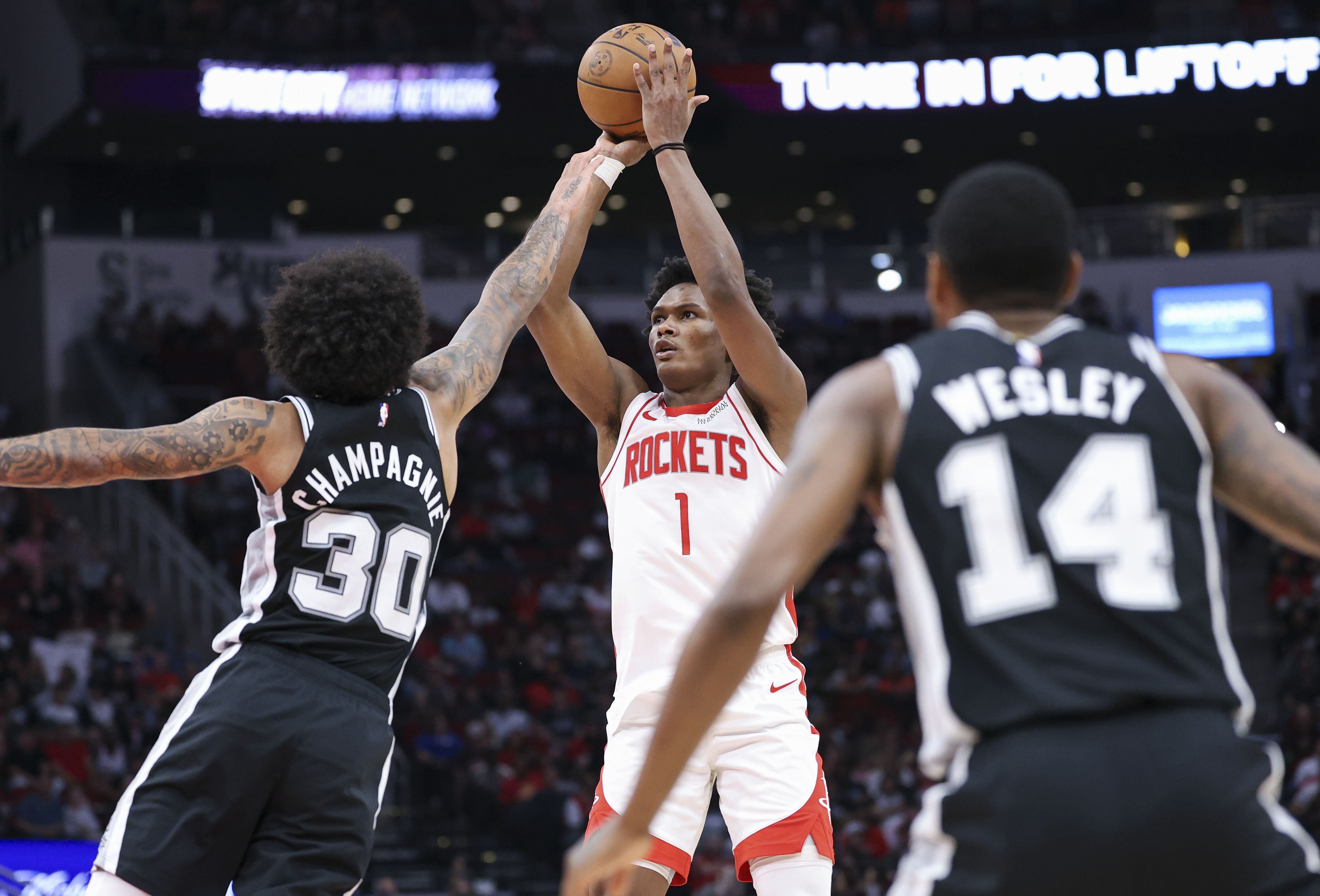 NBA: San Antonio Spurs at Houston Rockets - Source: Imagn