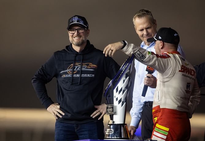 "I’ll be upset if he doesn’t": Dale Earnhardt Jr.'s driver invites the NASCAR legend for more radio involvement in Daytona 500