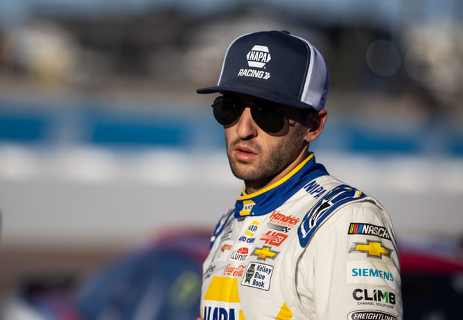 “More than I thought”: Chase Elliott describes his feelings about Bowman Gray track’s ‘racy’ condition