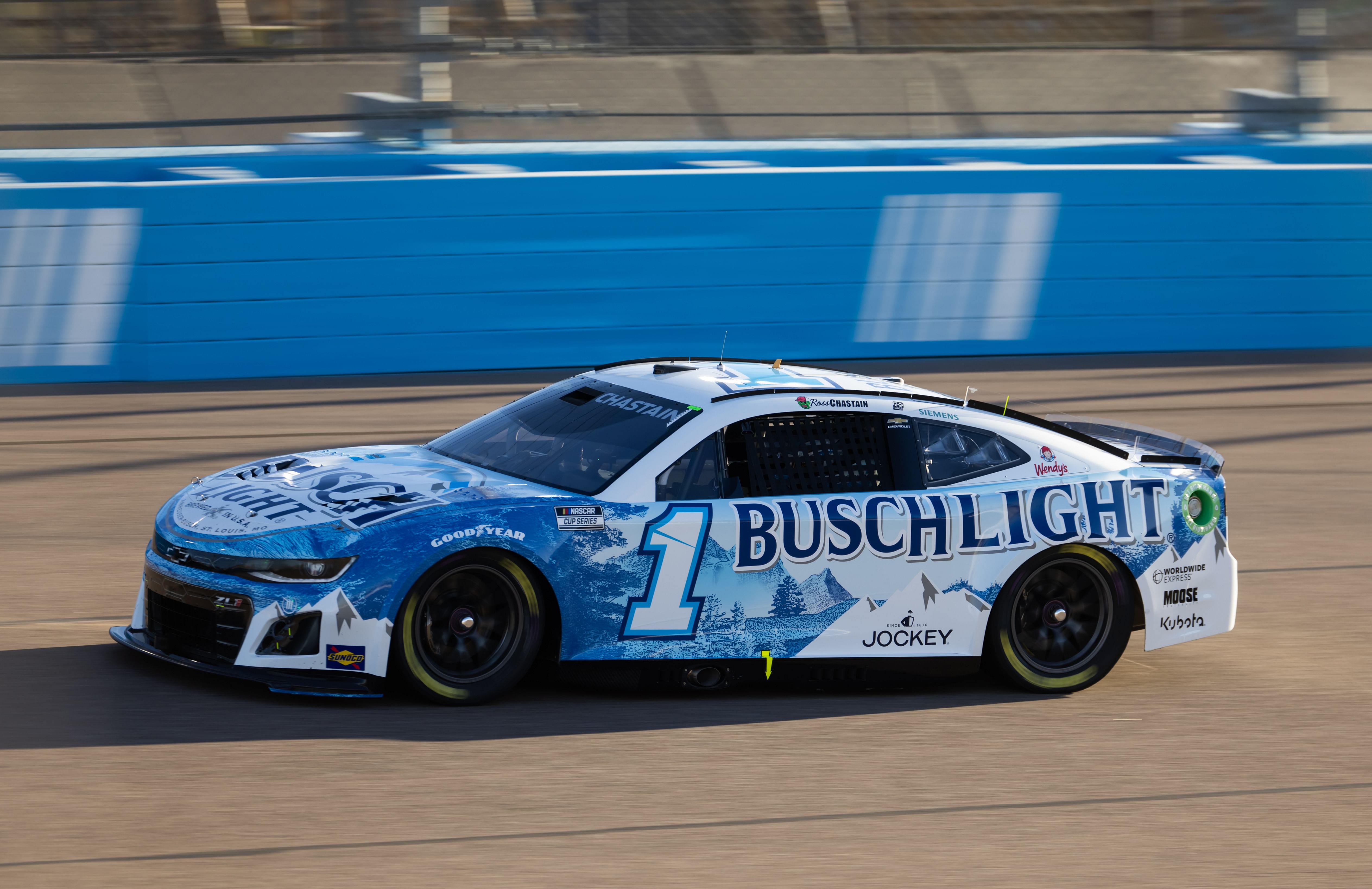 Ross Chastain drives the No. 1 Chevrolet Camaro - Source: Imagn