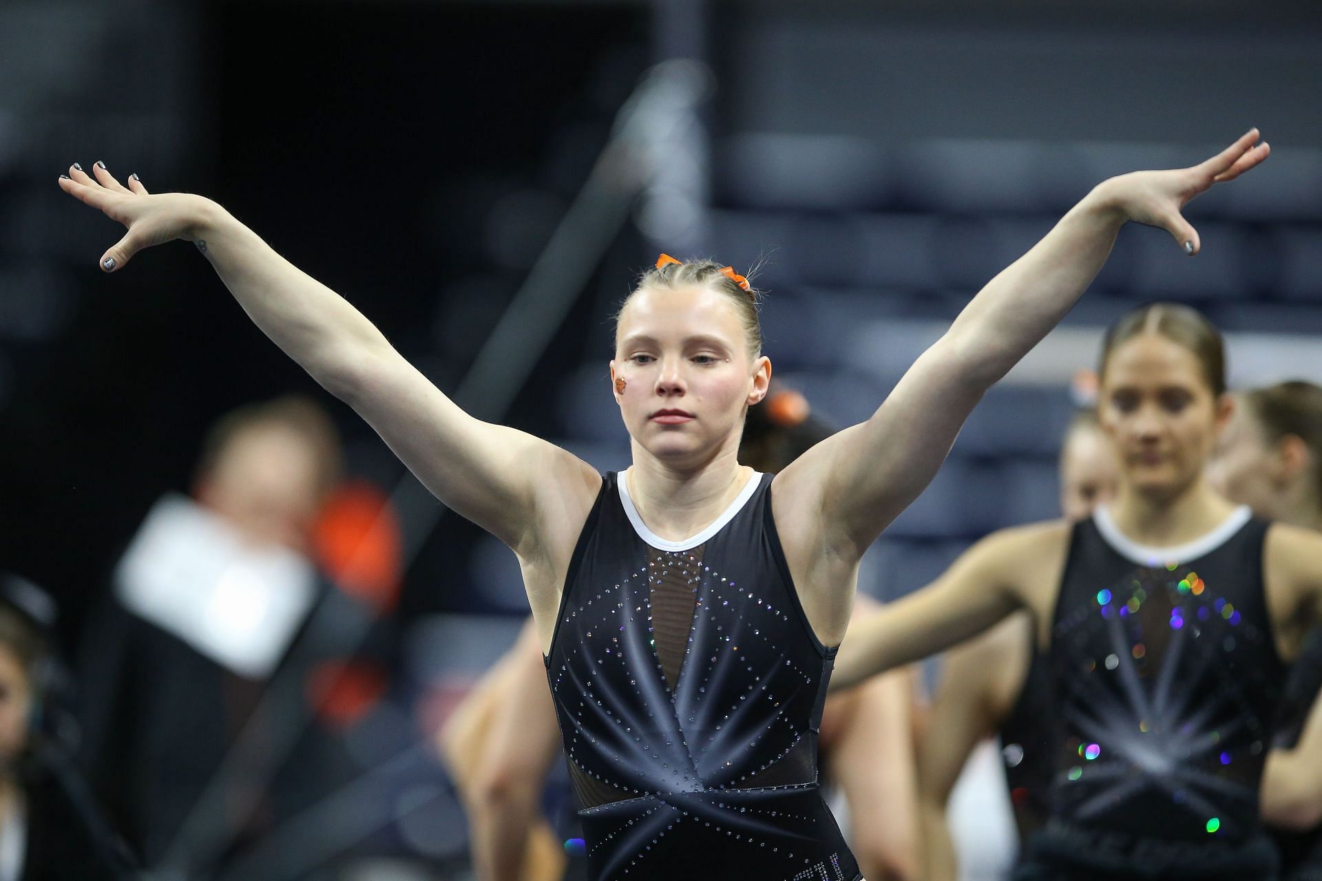 Jade Carey of the Oregon State Beavers against the Auburn Tigers in Auburn, Alabama. (Photo by Getty Images)