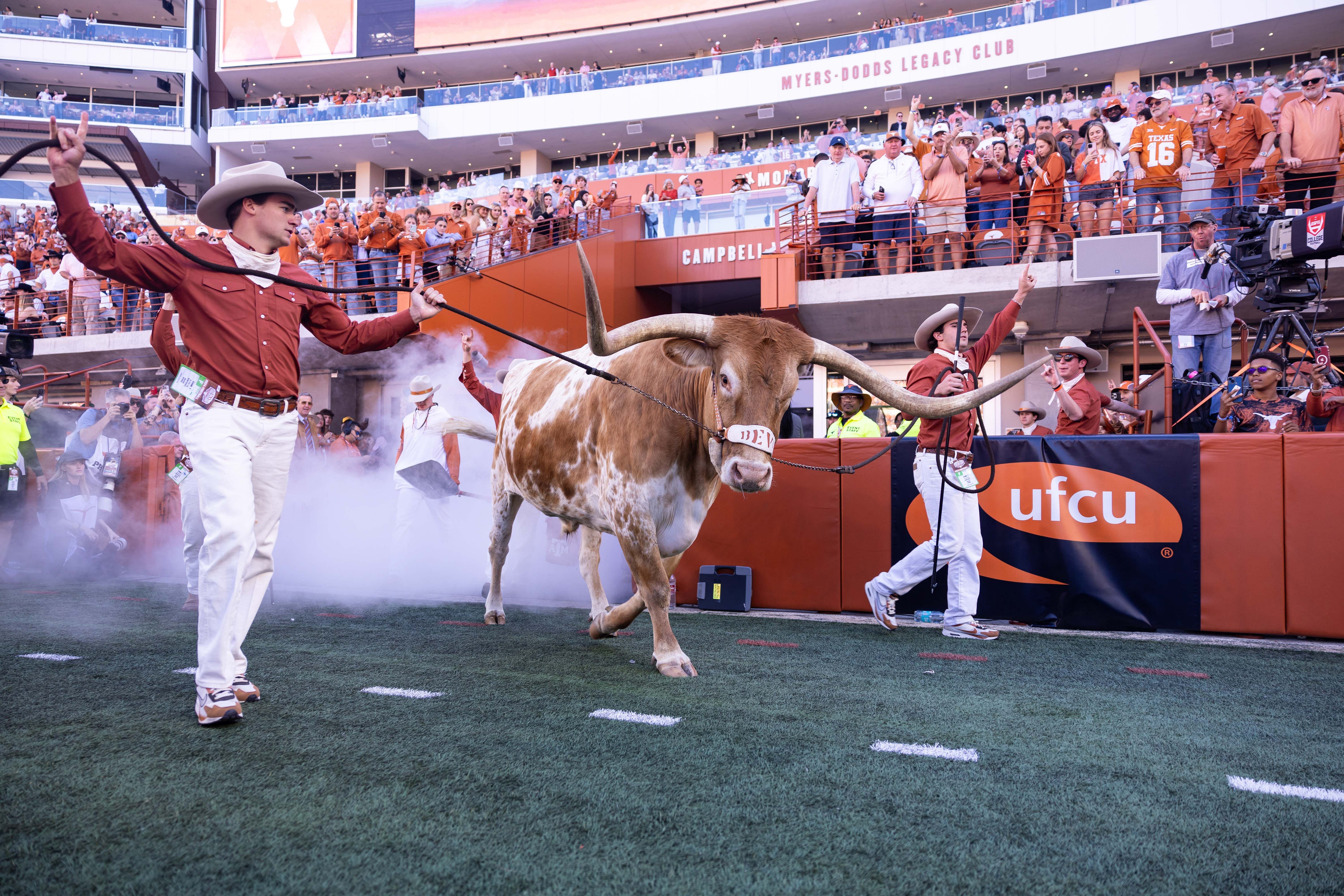 NCAA Football: Kentucky at Texas - Source: Imagn