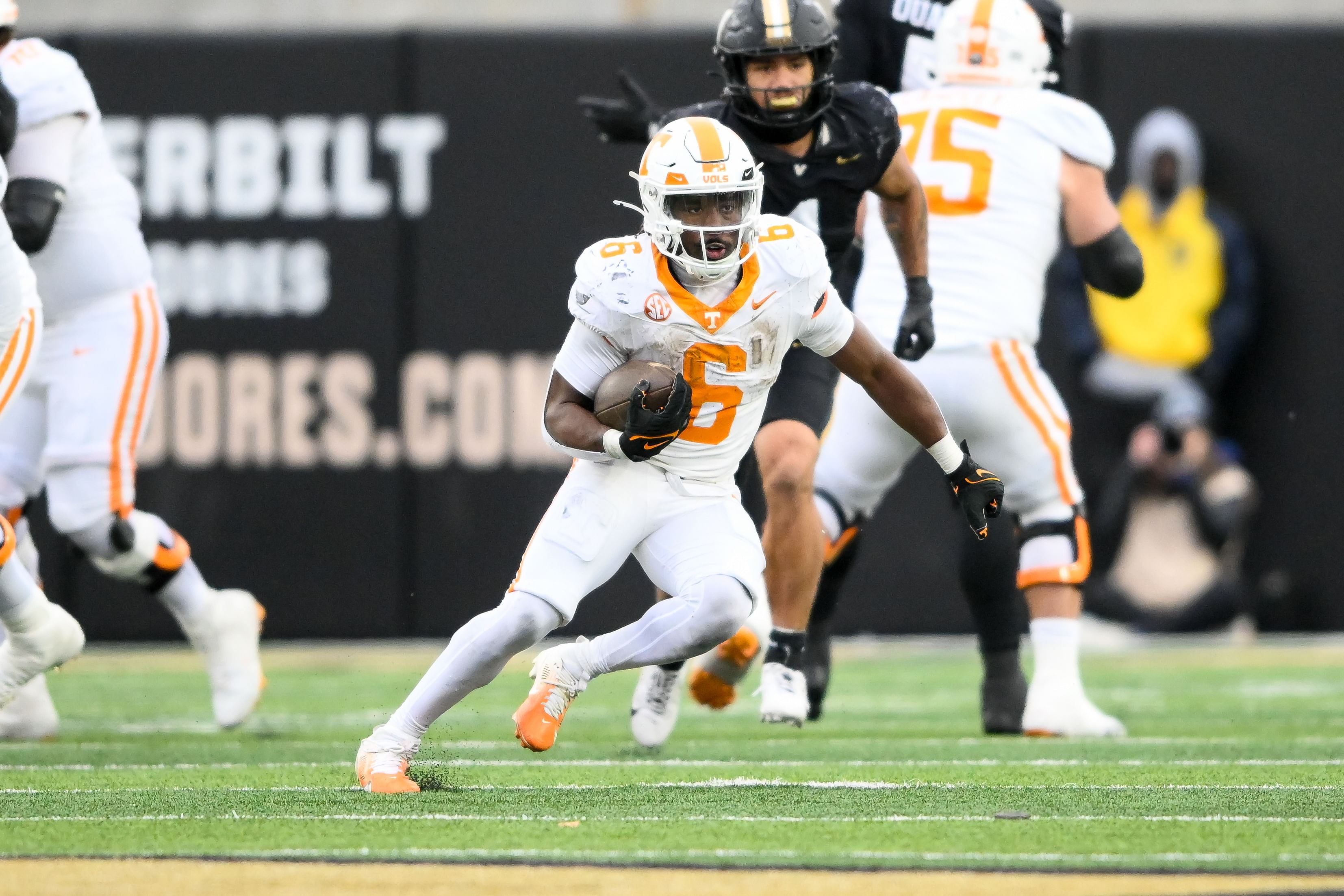 NCAA Football: Tennessee at Vanderbilt - Source: Imagn