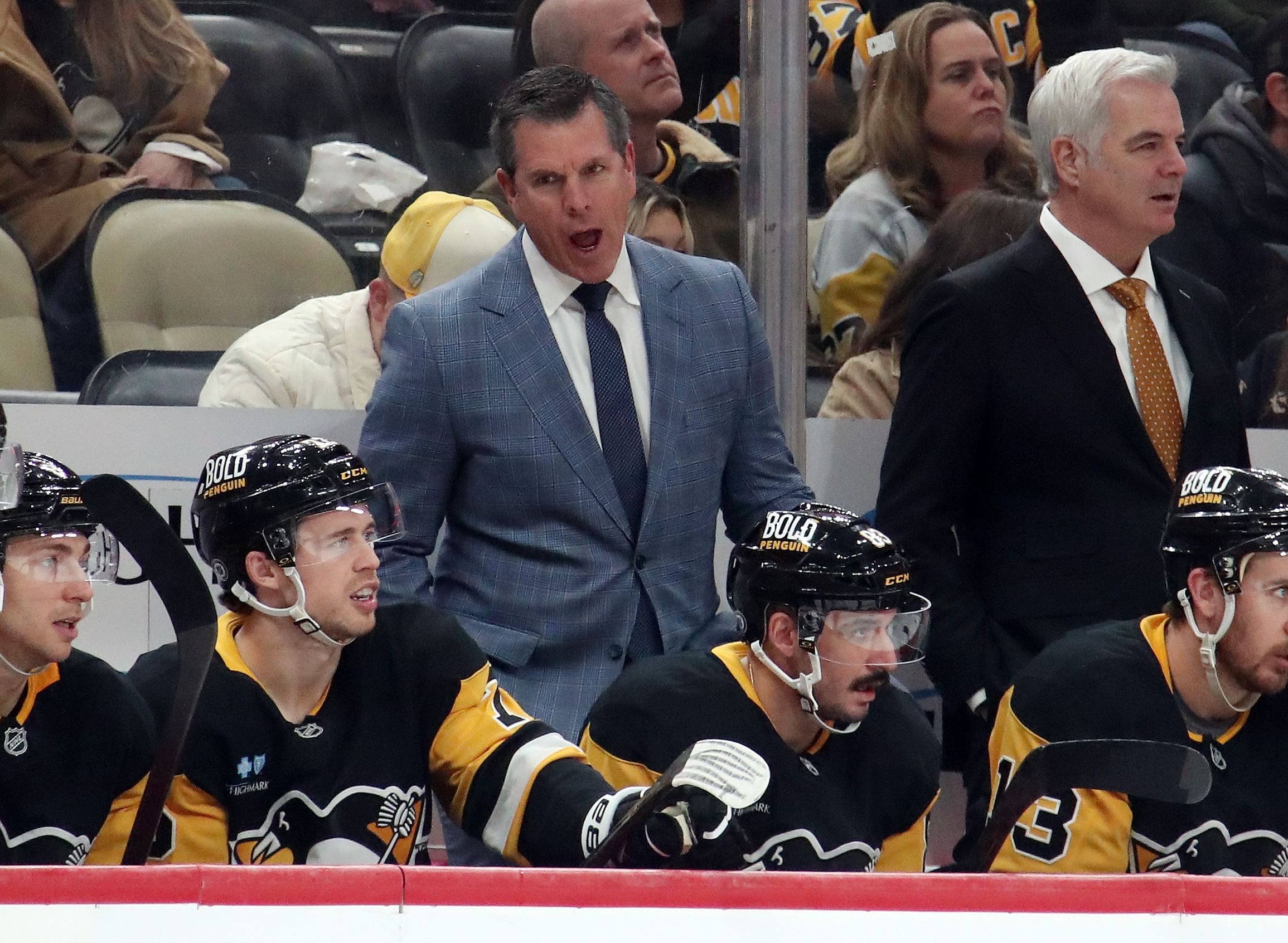 Mike Sullivan is coaching Team USA (Imagn)