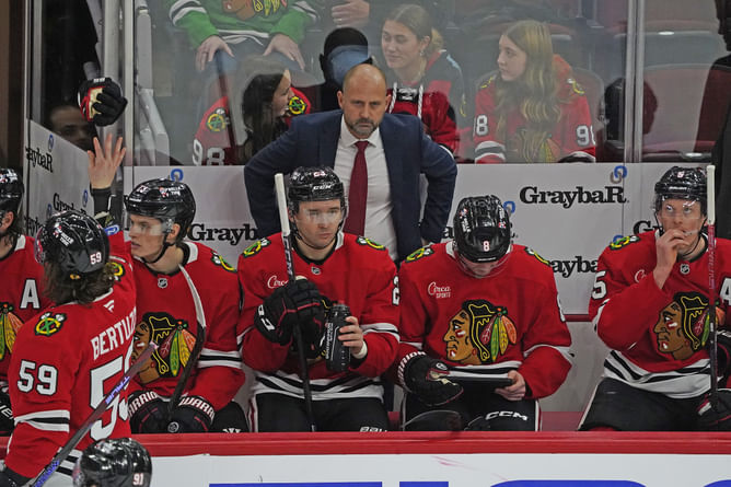 Hawks HC Anders Sorensen weighs in on Connor Bedard facing extreme criticism over lackluster sophomore season