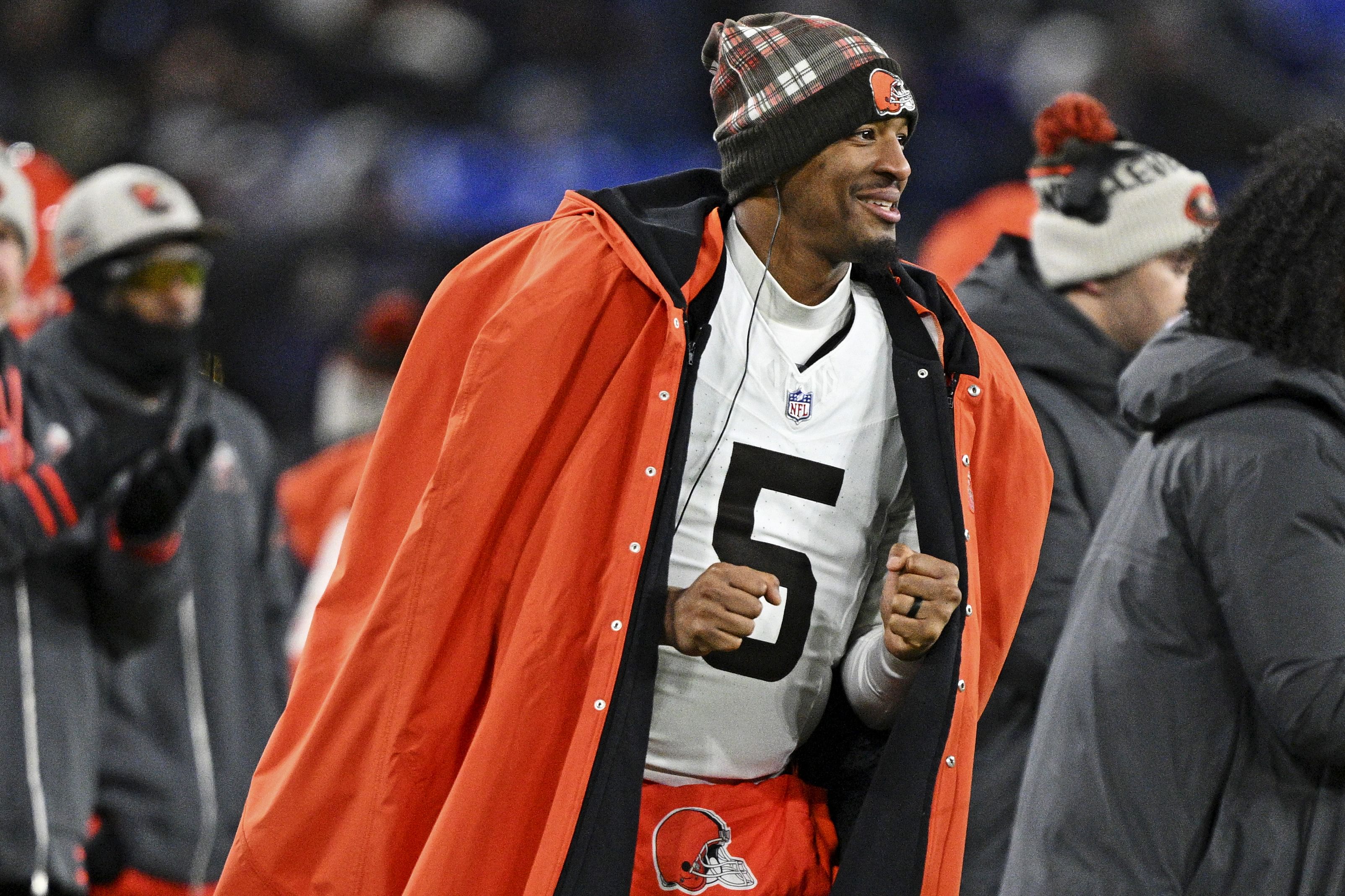 Cleveland Browns quarterback Jameis Winston (5) reacts during the game against Baltimore Ravens - Source: Imagn