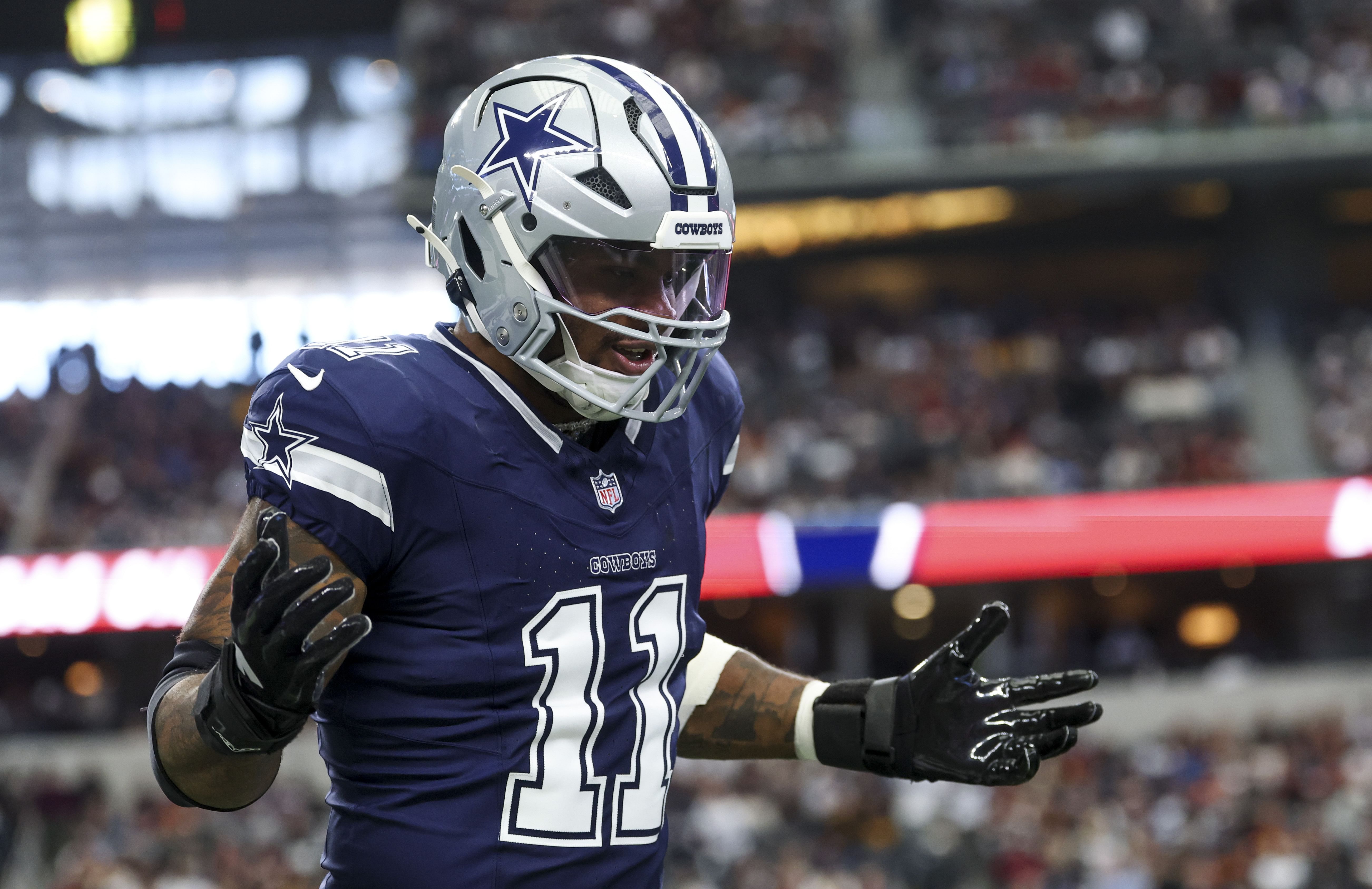 Cowboys linebacker Micah Parsons (11) celebrates - Source: Imagn