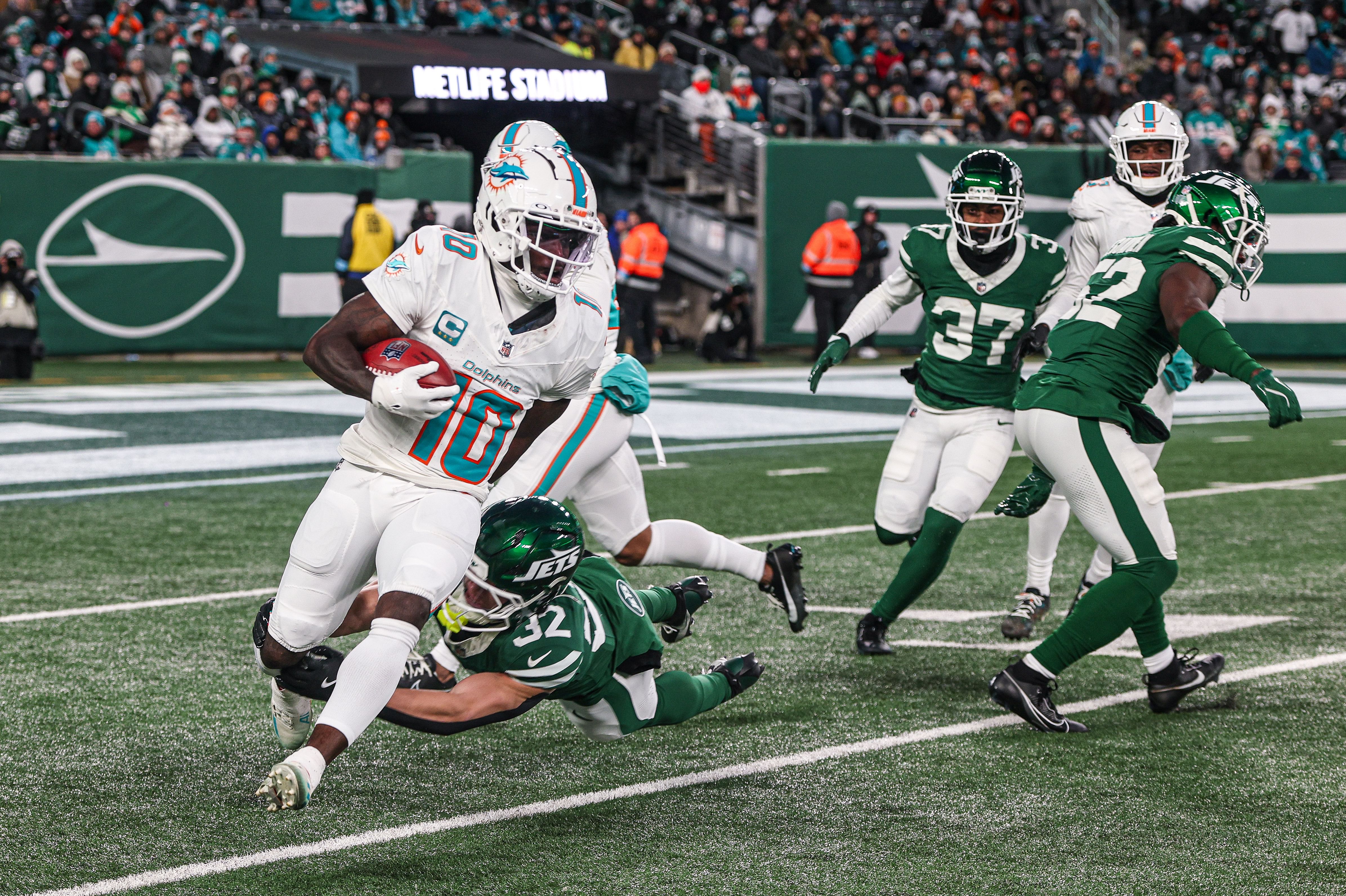 NFL: Miami Dolphins WR Tyreek Hill at New York Jets - Source: Imagn