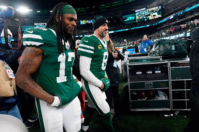 Steelers could pursue $140,000,000 Jets star as turbulent offseason continues: Report