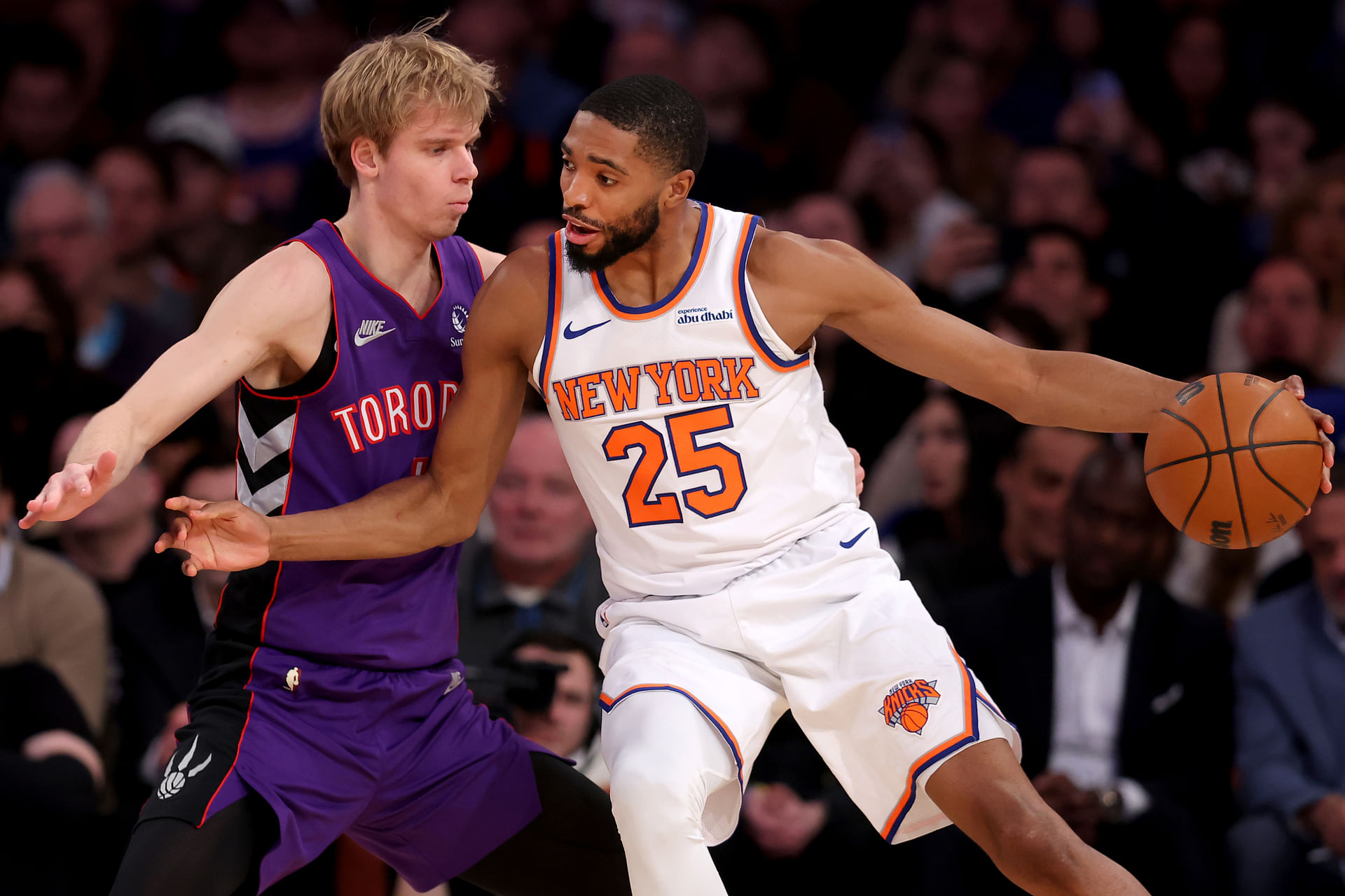 New York Knicks forward Mikal Bridges controls the ball against Toronto Raptors guard Gradey Dick at Madison Square Garden. Photo Credit: Imagn
